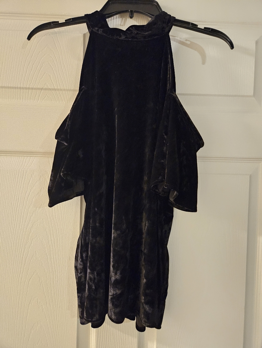 Velvet Cold-Shoulder Party Shirt - Black